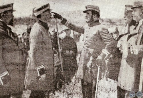 Франциско Лопес третий справа