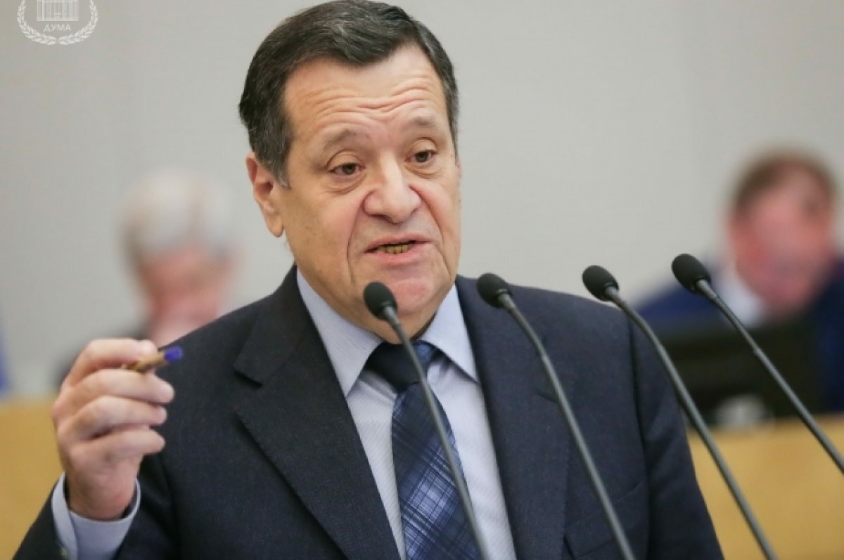    Депутат Госдумы РФ Андрей Макаров прокомментировал отчёт губернатора