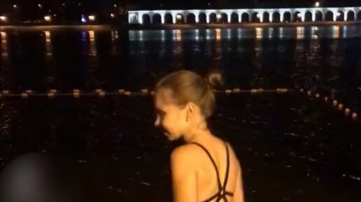 Крещение волхов. Великий новгород крещенские купания. Крещенские купания в новгороде. Великий новгород купаться где можно. Купание на крещение.