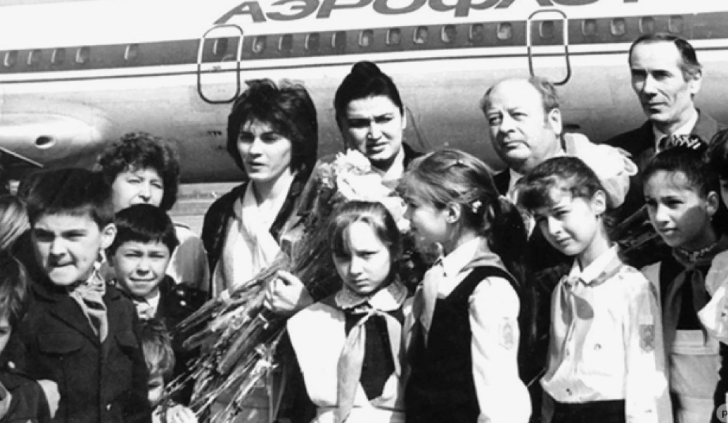 Захвачен автобус с детьми. 1 Декабря 1988 года захват автобуса с детьми в Орджоникидзе. Захват в Орджоникидзе 1988. Захват автобуса в Орджоникидзе 1988