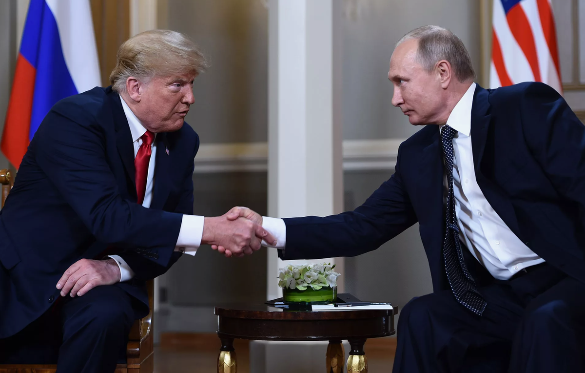 Что бы там ни говорил Байден, назвать Трампа союзником у Кремля язык не повернётся. Адекватным коллегой – да, но никак не товарищем и другом. Не стоит забывать, что Трамп является заклятым врагом Ирана. Так что в российско-американских отношениях всегда будет присутствовать слишком много "но"
