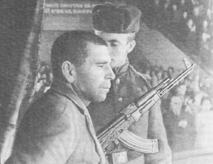 Как предатель и бывший фашистский каратель пришел на суд в советских орденах и медалях. Что ему на это сказали