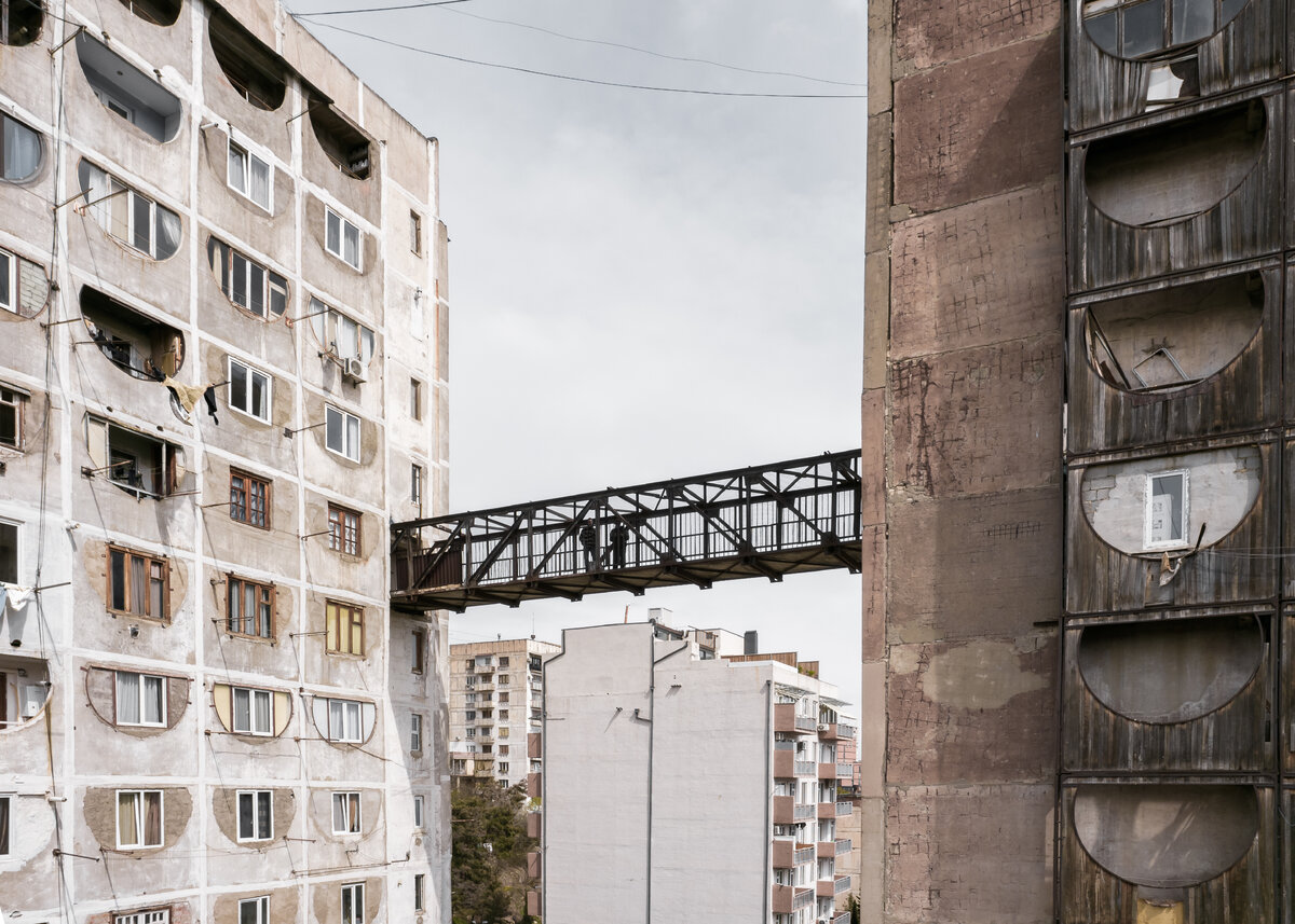 Жилой дом 387 tamaki drive, новая зеландия. Среднеэтажная застройка в норвегии. Австрия вена жилые кварталы. Жилой комплекс "восхождение" в ковингтоне, сша. Здания жилые районы.