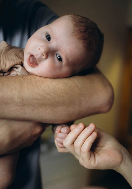 самый первый месяц. самый первый месяц. фотосессия ребенка 2 месяца. с первым месяцем малыша мальчика. фотосессия новорожденного по месяцам.