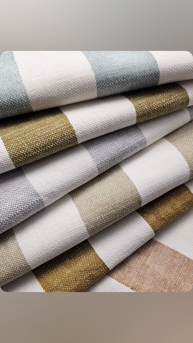 Стиль Batignolles интерпретируется как элегантные вертикальные полосы шести нежных цветов. Этот знаковый район Парижа с его художественными галереями, мощеными улицами и отелями в стиле Осман представляет собой идеальный баланс между традициями и современностью.➡ Ткань BATIGNOLLLES • Коллекция PARIS TEXAS