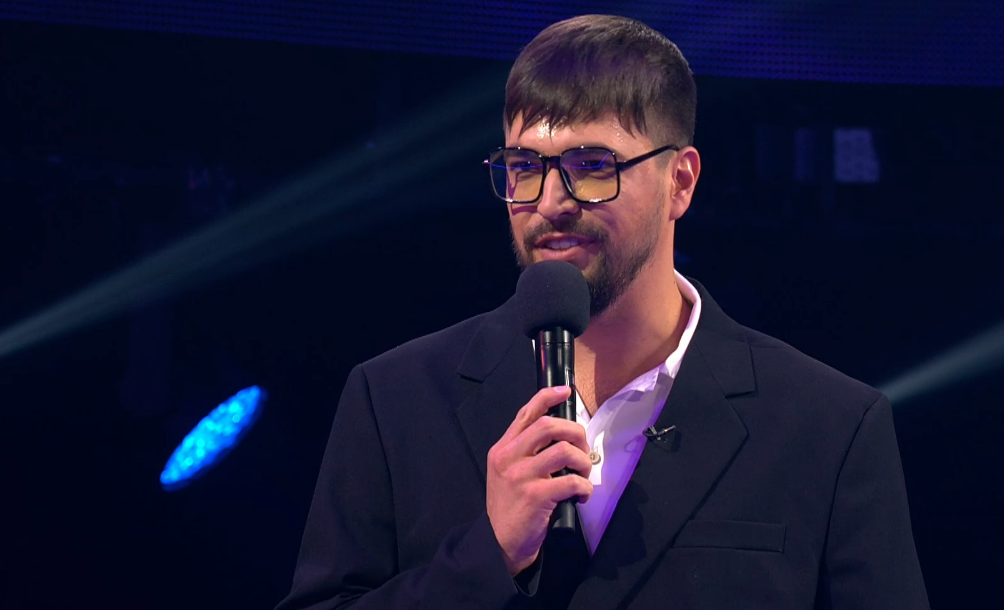 Кадр с трансляции презентации пятого сезона шоу "Маска"