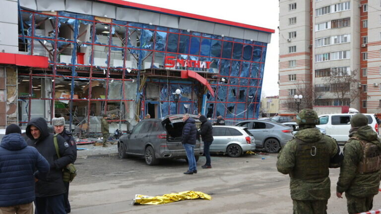    Обстрел Белгорода: Погибли 6 человек, пострадали 17 жителей. Среди погибших – младенец Белов Михаил Александрович