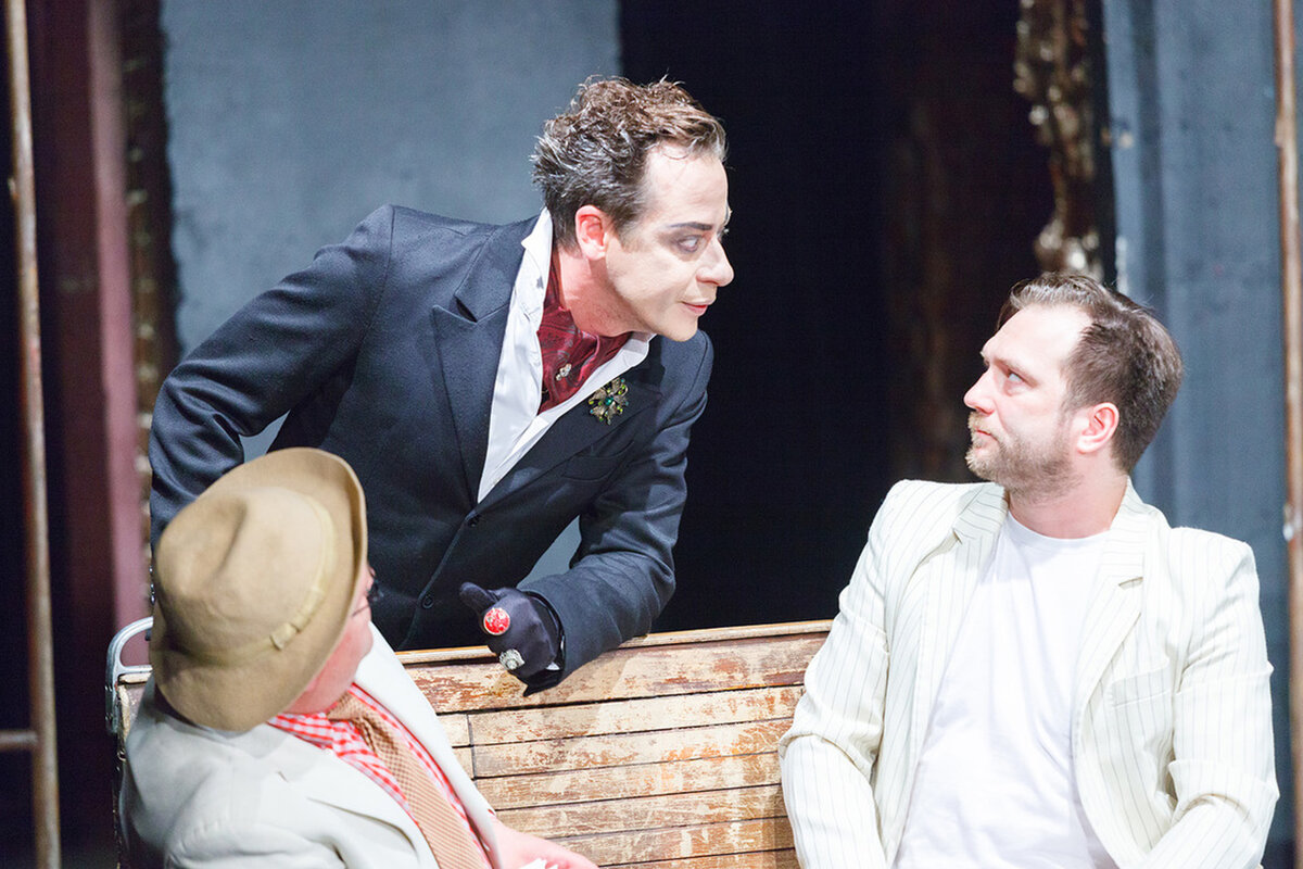       Сцена спектакля «Мастер и Маргарита» Фото: пресс-служба театра