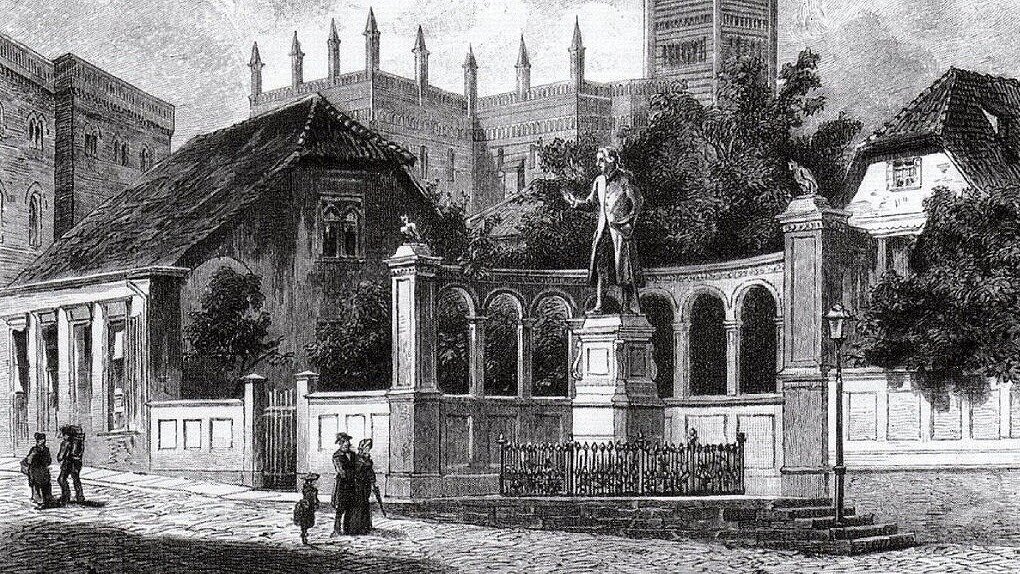 Памятник Канту в довоенном Кенигсберге