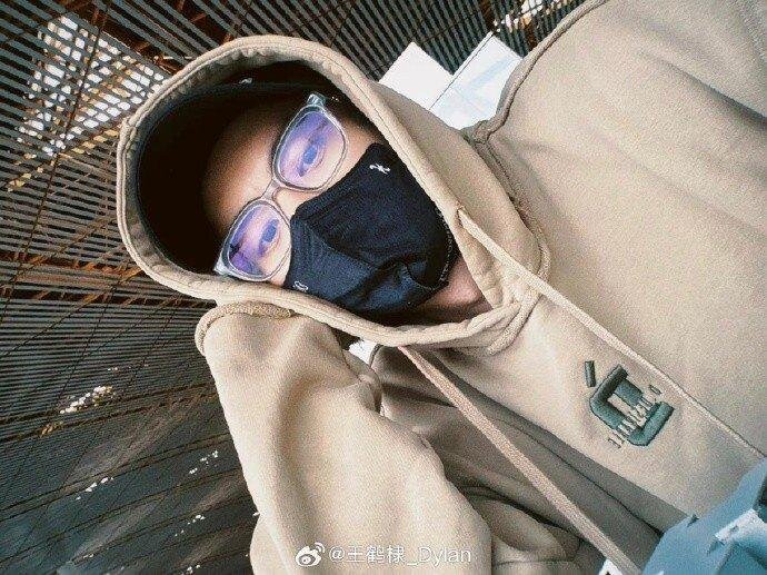    фото со страницы актёра в Weibo
