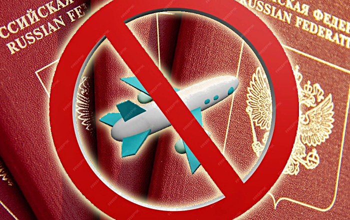 Туристка из Новосибирска не улетела в Шри-Ланку из-за ошибки в паспорте, которую допустило МВД / Коллаж: epigraph.info