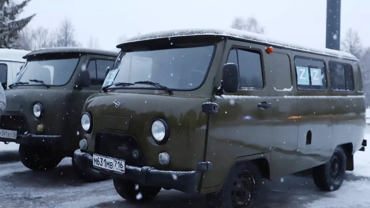     В Татарстане разгорается скандал в связи с поставкой ни на что не годной техники в зону СВО. Местные чиновники извиняются за ржавые уазики, а тем временем военные записывают гневные видео, которые набирают тысячи просмотров в сетях.