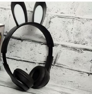 Прелесть! Наушники и уши. Или не прелесть... 