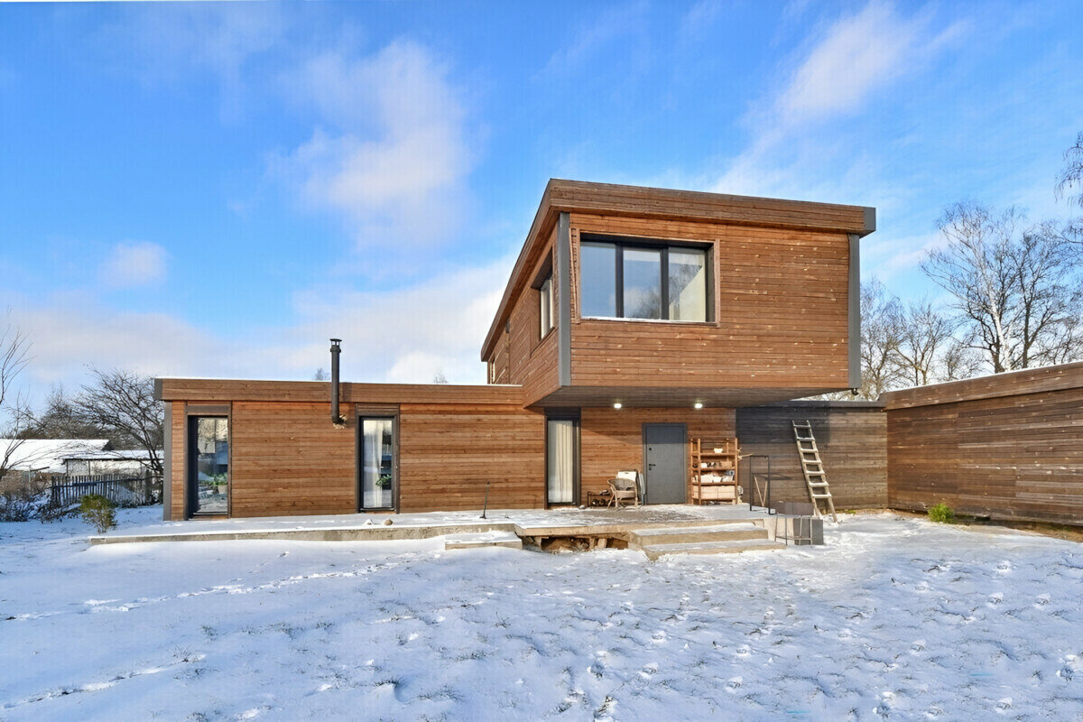 Подсветка деревянного дома снаружи. Готовое предложение дом. S8-224-2 (бриллиантовая вилла). Кирпичный дом. Двухэтажные дома.