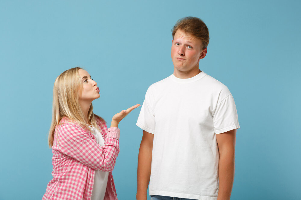 Причино фобии могут быть насмешки со стороны противоположного пола (Источник изображения freepik.com)
