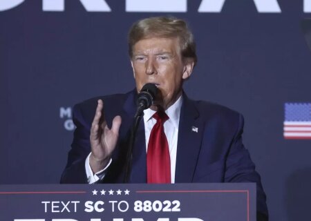    Трамп: в НАТО смеются над тупостью США, которыми руководит человек, отдающий $60 млрд