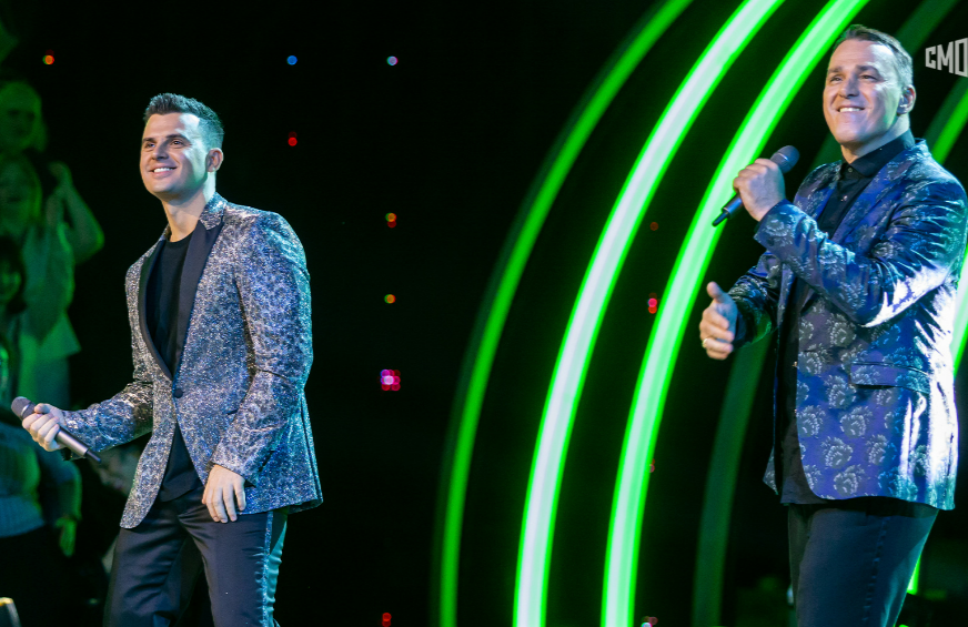 Кадр из шоу "Ну-ка все вместе. Хором" 