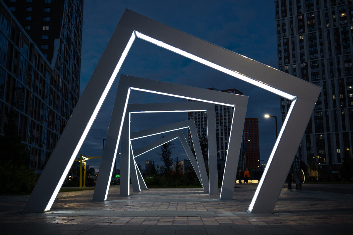 Благоустройство территории ЖК световыми арками, г. Новосибирск