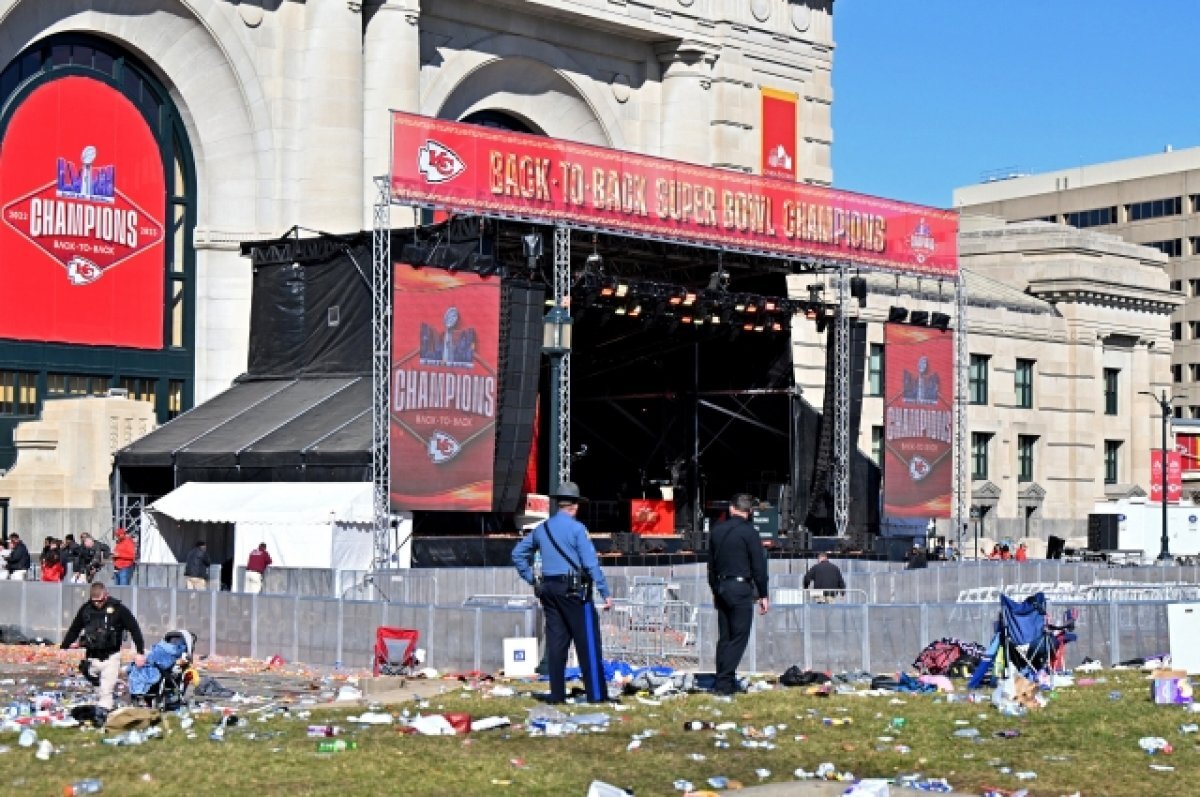    USA Today: причиной стрельбы на параде в Канзас-Сити стал личный конфликт