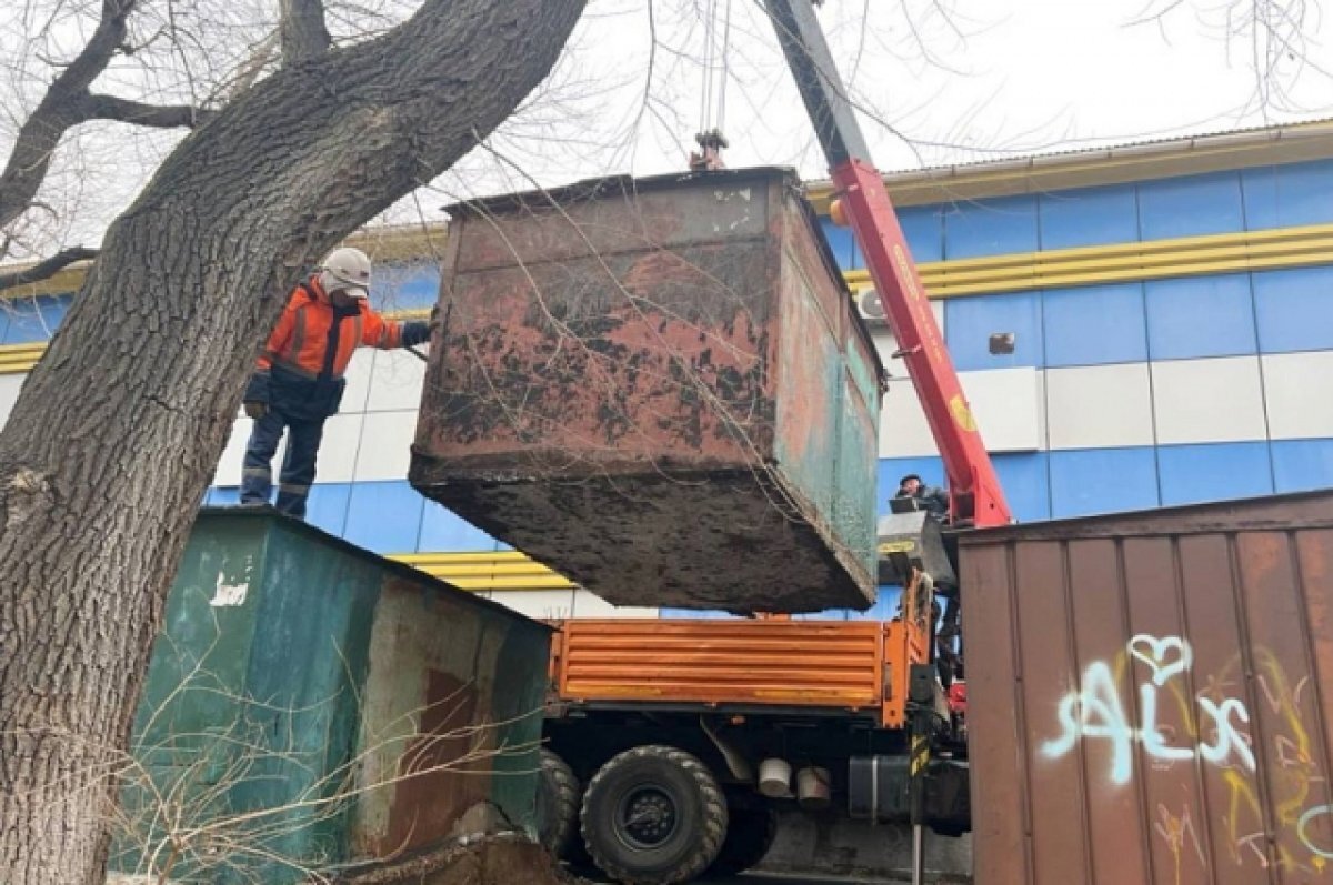    Мэрия Владивостока продолжает сносить незаконные гаражи