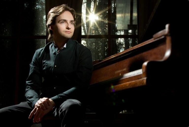    В Оренбурге 16 февраля выступит известный пианист Арсений Тарасевич-Николаев Кристина Просвиркина