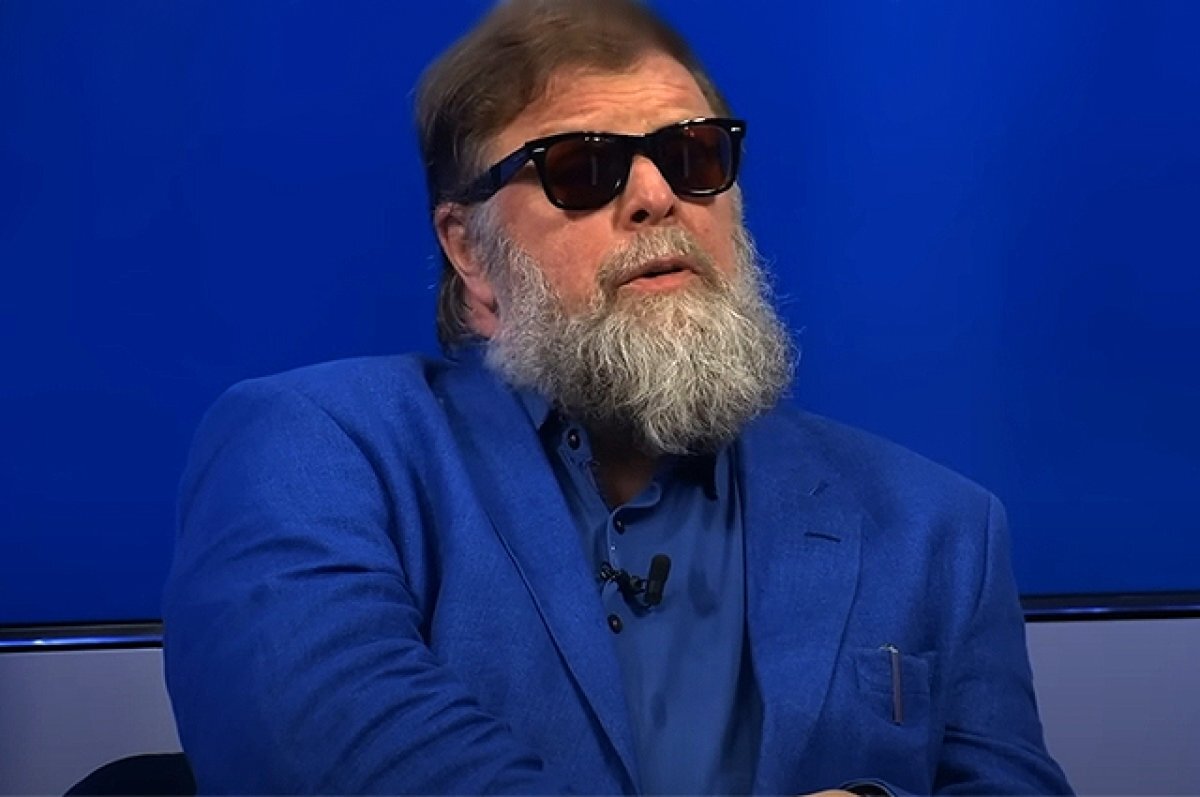    Журналист Додолев: Гребенщиков наврал, что Цоя сдавали в аренду бандитам