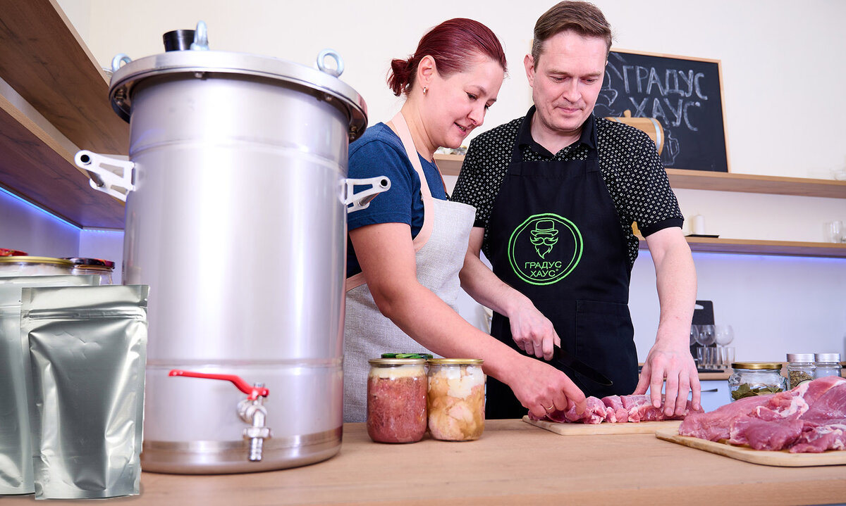 на фото автоклав "Крестьянка"