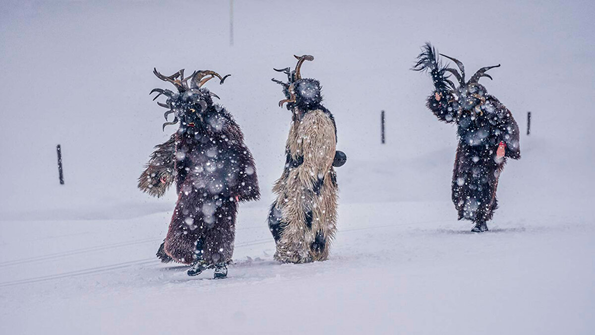 Кадры из сериала "Перевал".