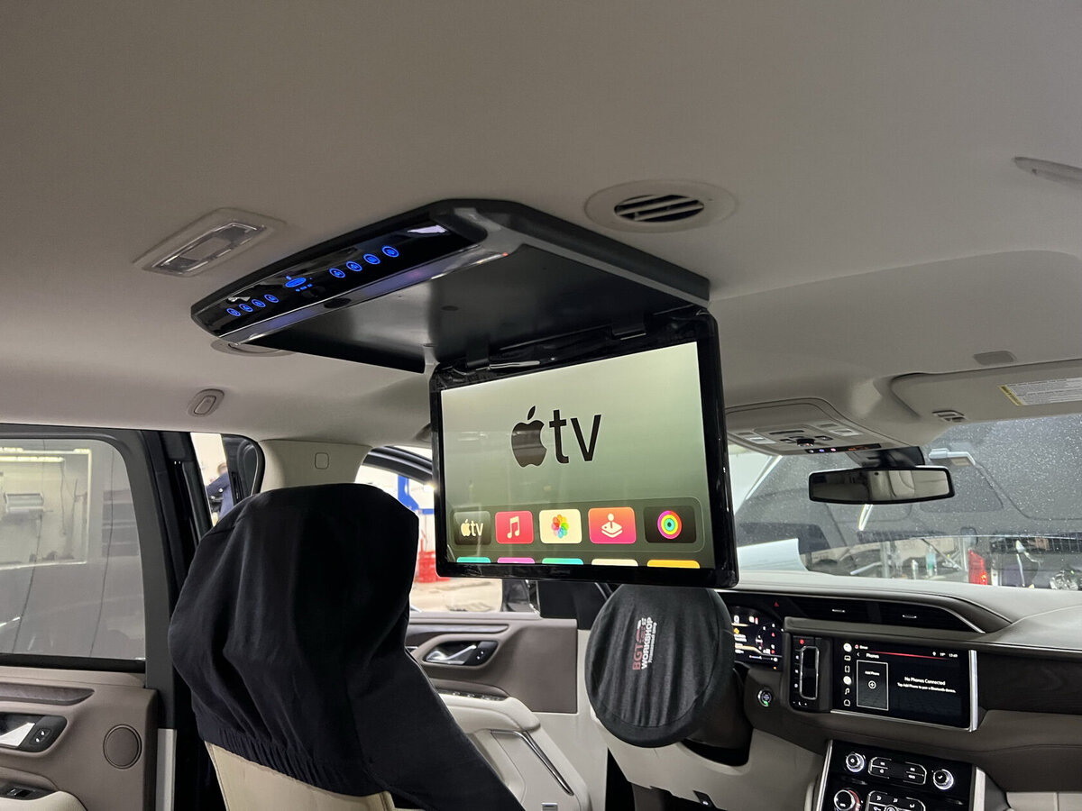 GMC Yukon — ставим потолочный монитор + Apple TV | Центр авторестайлинга  BGTWORKSHOP | Дзен