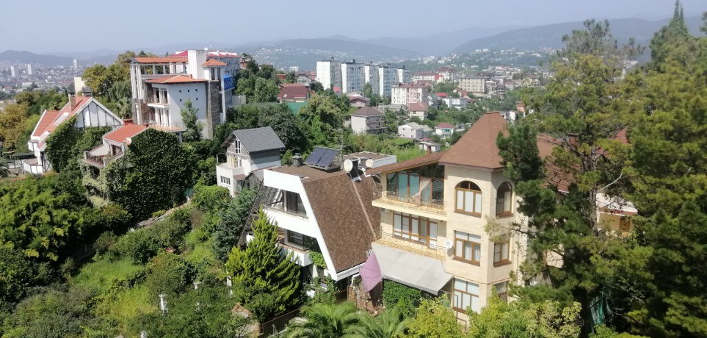 Жилье сочи дом. Миндальная улица адлер. Жк бригантина сочи. Курортный проспект 92/5. Курортный проспект 92/5 сочи пентхаус.