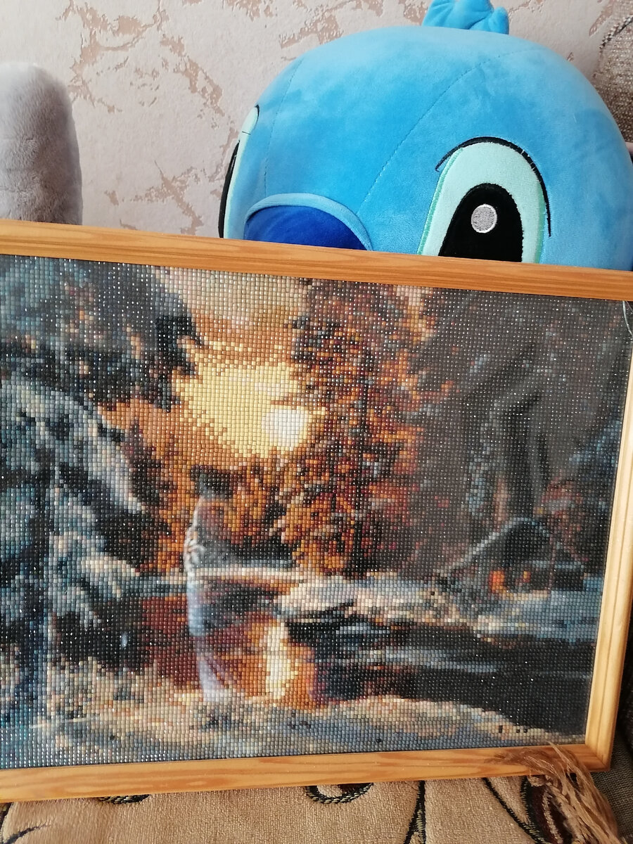 Вот таким занятием я себя занимала, ещё до операции на ТБС(замена 15.07.22) Алмазная вышивка, самая первая картина.