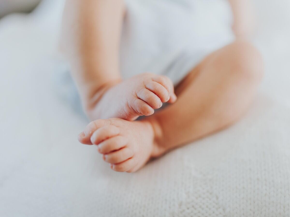    Новорожденный ребенок© iStock.com / Paulo Sousa