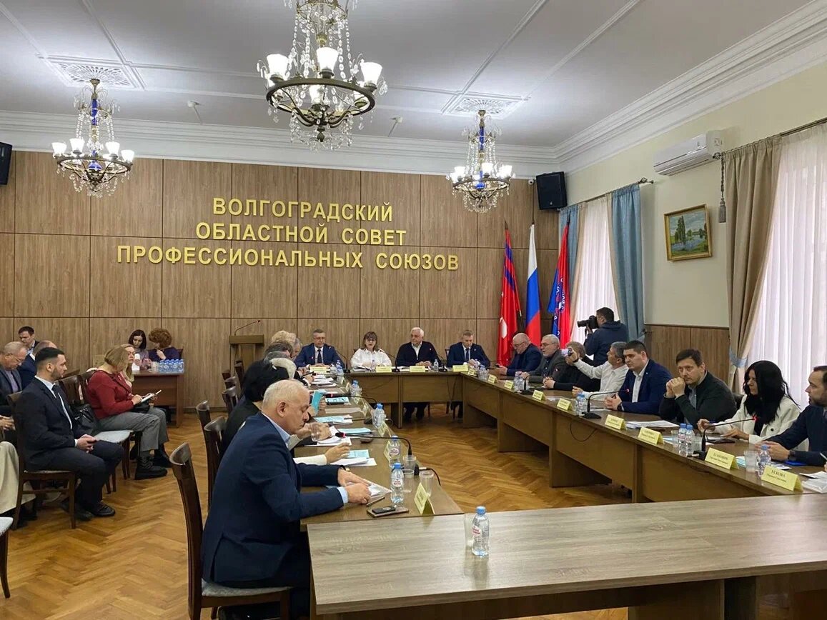 C сообщество. Сотрудничесвточеловечки. Человек и общество. Присоединяйся к нам в команду. Сотрудничество человечки.