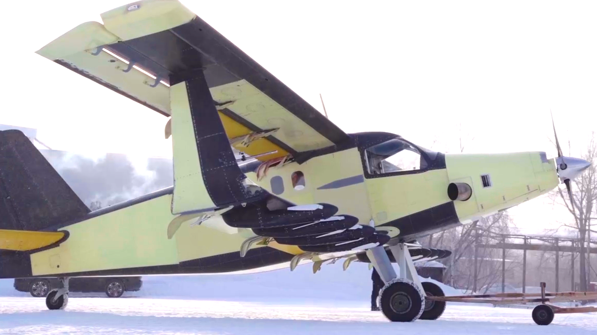 динамические испытания самолета. испытание самолета. испытание самолета. труба т 101 цаги. испытания новых самолетов.