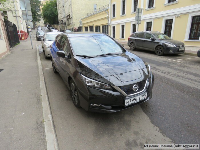 Nissan Leaf в каршеринге Яндекс Драйв (фото 2020 года)