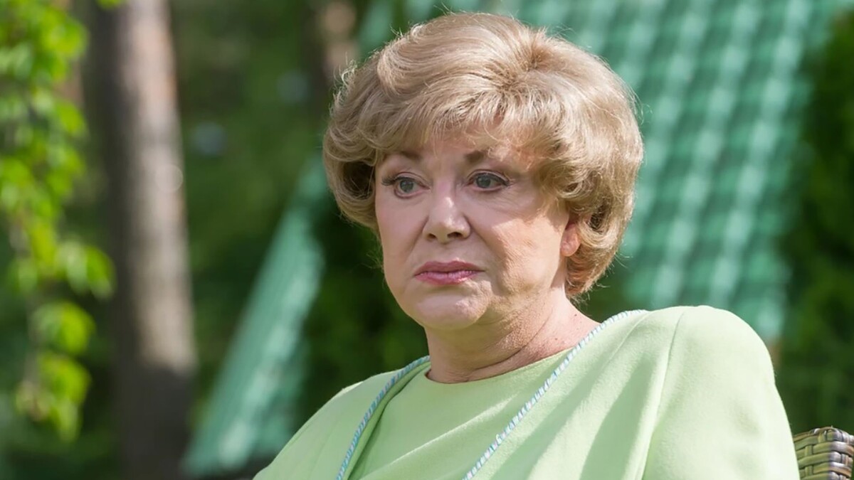 мужчина и женщина в огне. королевство шипов и роз элайна и азриэль. девушка и дракон.