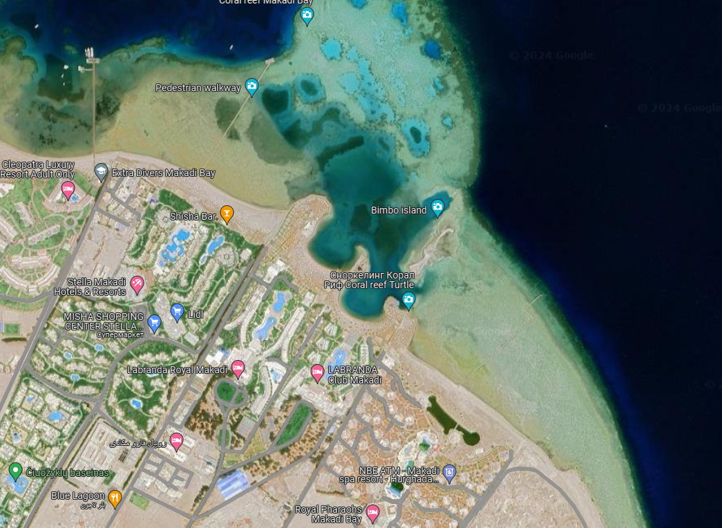 В центре Лабранда Роял (левее) и Клаб (правее,)