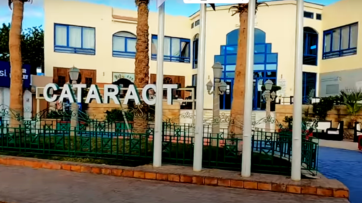 Отель «Катаракт Резорт» Наама-Бей.                         