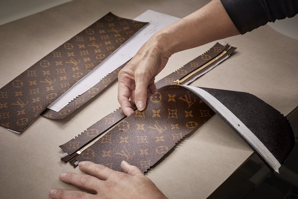 Производство аксессуаров Louis Vuitton 