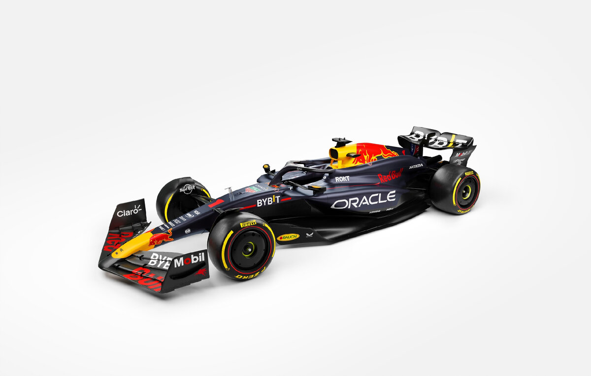 Представленная фотография Red Bull RB20