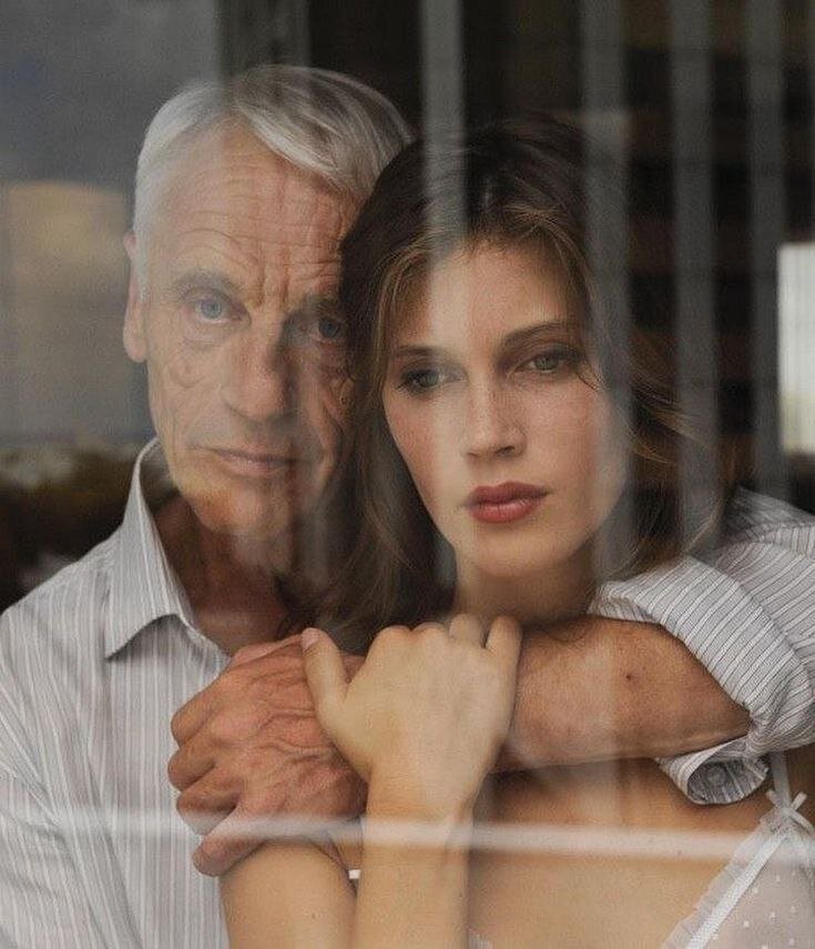 Книги про разницу в возрасте. Не бывает разницы в возрасте бывает. Брюса стерлинга («машина различий»). Юмор про разницу в возрасте. Книги про разницу в возрасте мужчина старше.