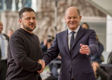    Шольц и Зеленский подписали соглашение о гарантиях безопасности. Что на самом деле стоит за этим?