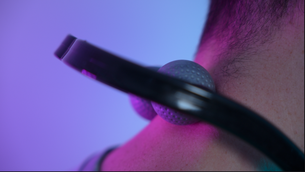 Но и о родоначальниках массажных практик не забывает!