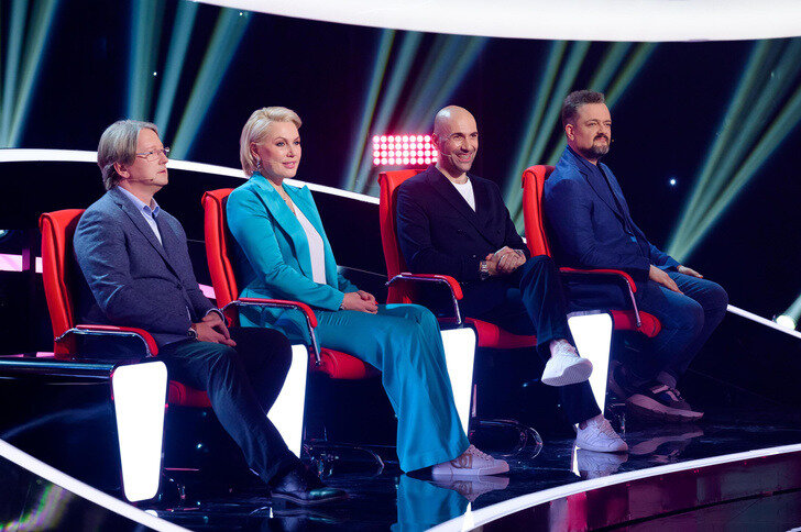 Наталья Рагозина смогла собрать волю в кулак и вернуться к труду. Для нее участие в шоу "Удивительные люди" не является новинкой.