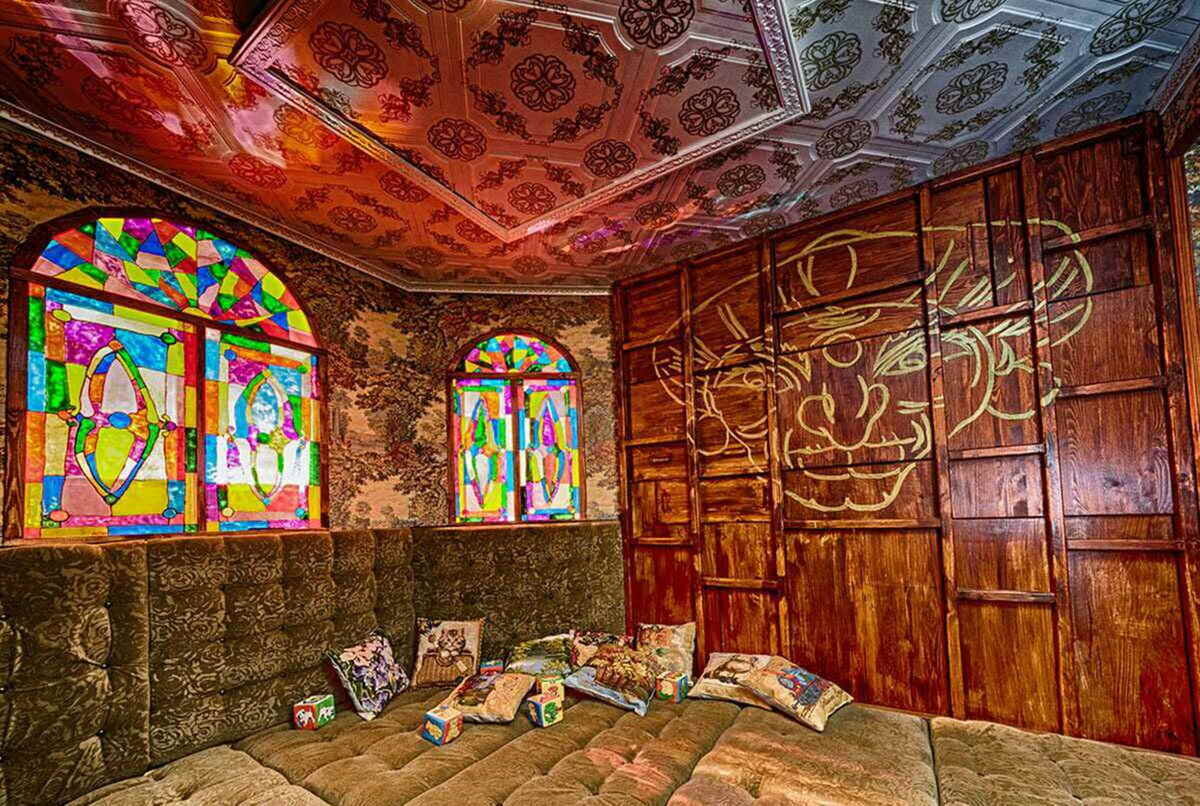 Готовы ли вы отправиться в другой мир? В мир, где призраки царят. Мгновение и вы окажетесь в загадочном и мистическом мире Ками, полном необычных существ и таинственных видений. Вашим проводником будет безликий, а рядом вас будут сопровождать только преданные союзники. Вам предстоит раскрыть множество загадок в городе призраков, найти магическую печать колдуньи или остаться в неволе у злой колдуньи навсегда.