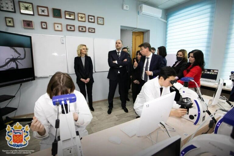    Татьяна Голикова и Денис Паслер посетили центр «Гагарин» в Оренбурге Кристина Просвиркина