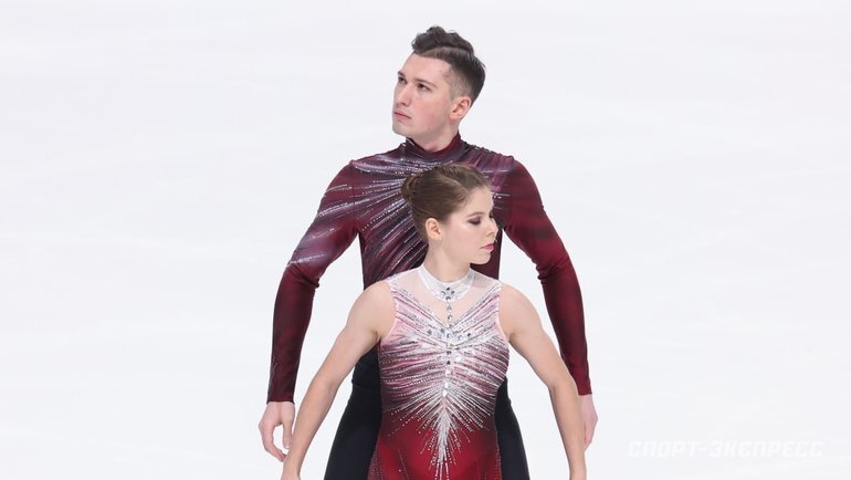    Анастасия Мишина и Александр Галлямов.Дарья Исаева