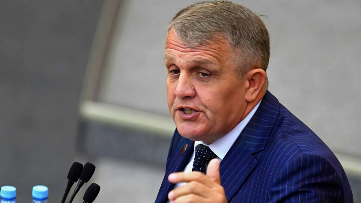 Депутат от КПРФ Николай Коломейцев