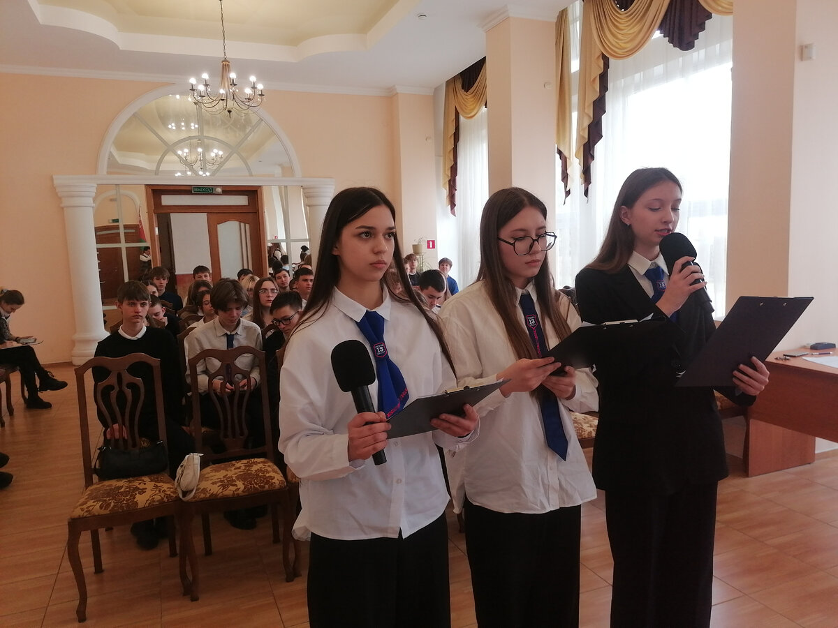 международная средняя школа. владивосточный международный университет. международная средняя школа. кампус школа. международная средняя школа.