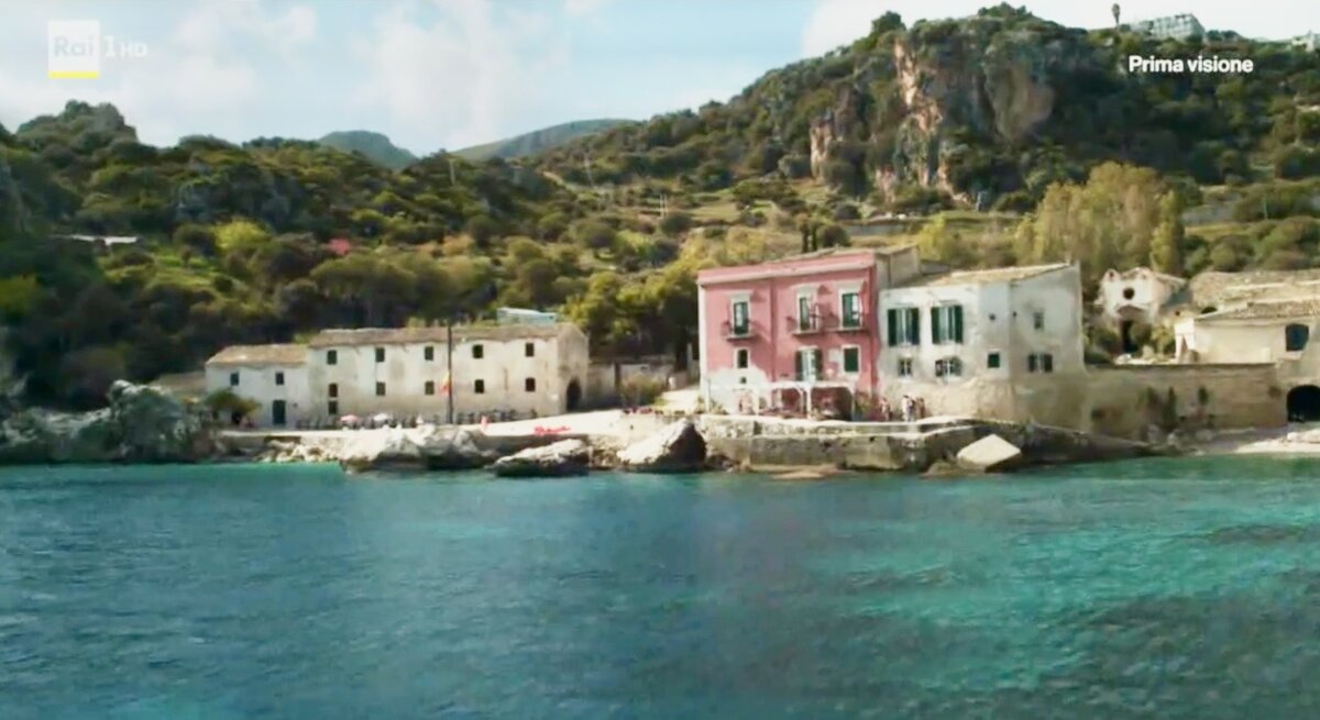 Кадр сериала